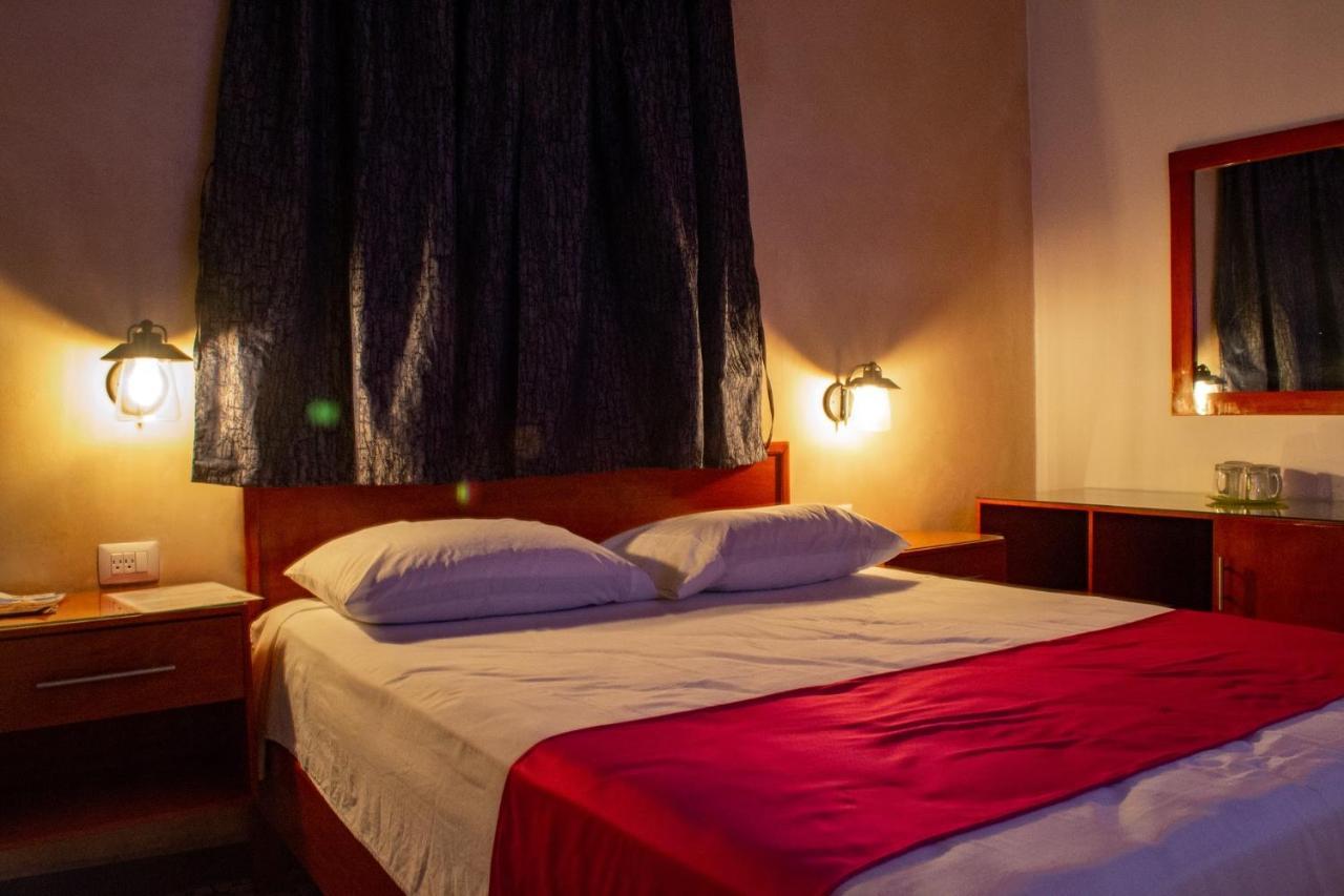 Casa San Bernardino Aparthotel Valladolid  Eksteriør bilde